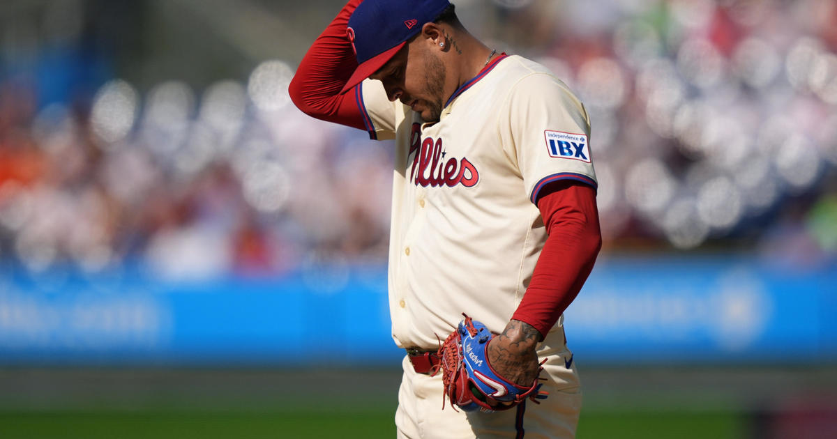 Alec Bohm ejected by umpire Alex MacKay in Phillies' loss - CBS Philadelphia