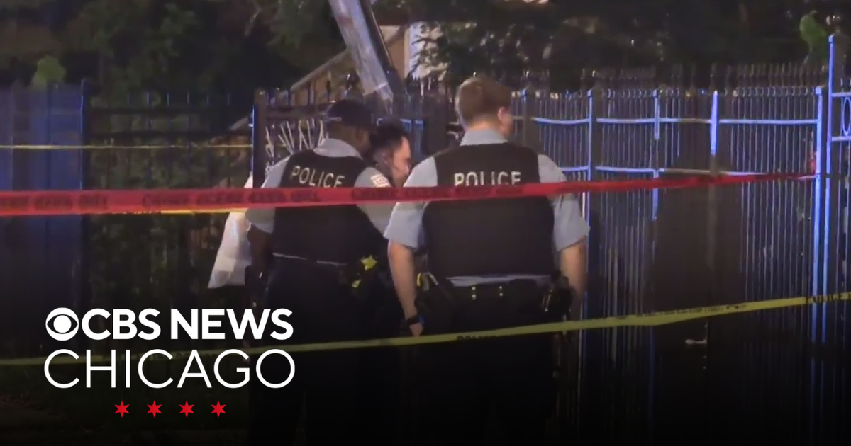 Woman killed in West Pullman drive-by shootout - CBS Chicago