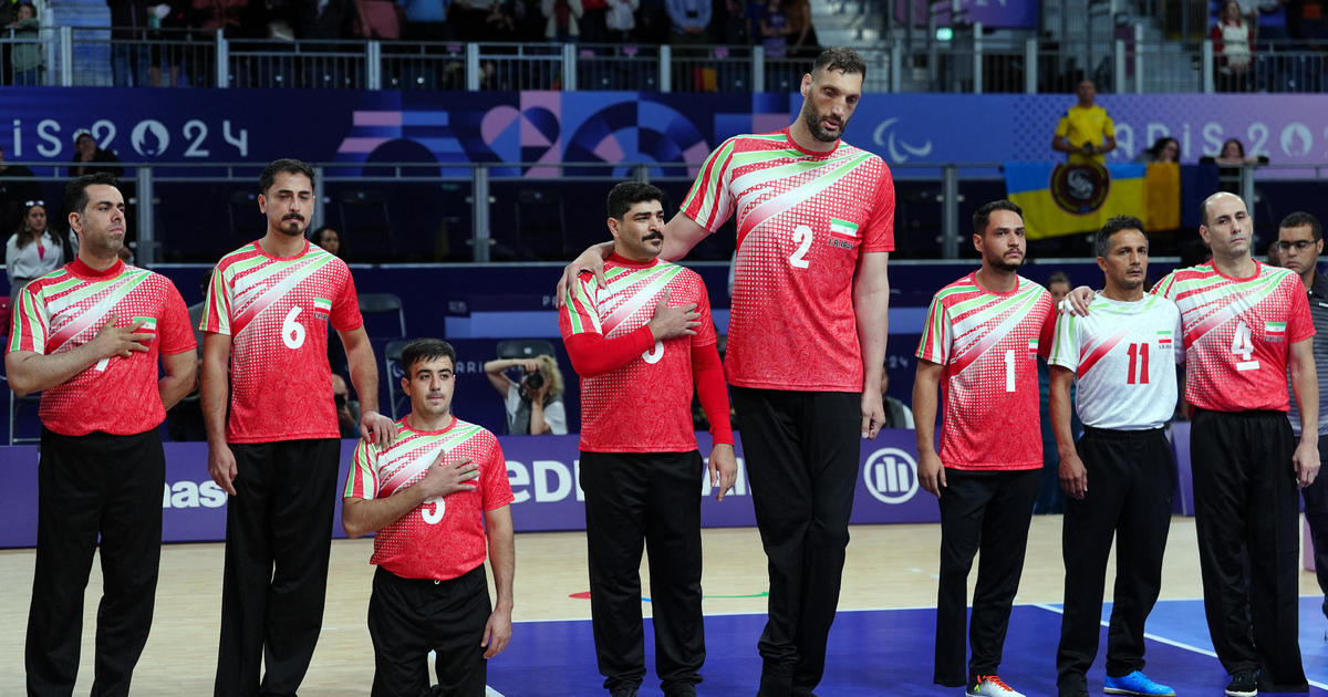 World’s second tallest man Morteza Mehrzadselakjani forced to sleep on floor at Paralympics, coach says