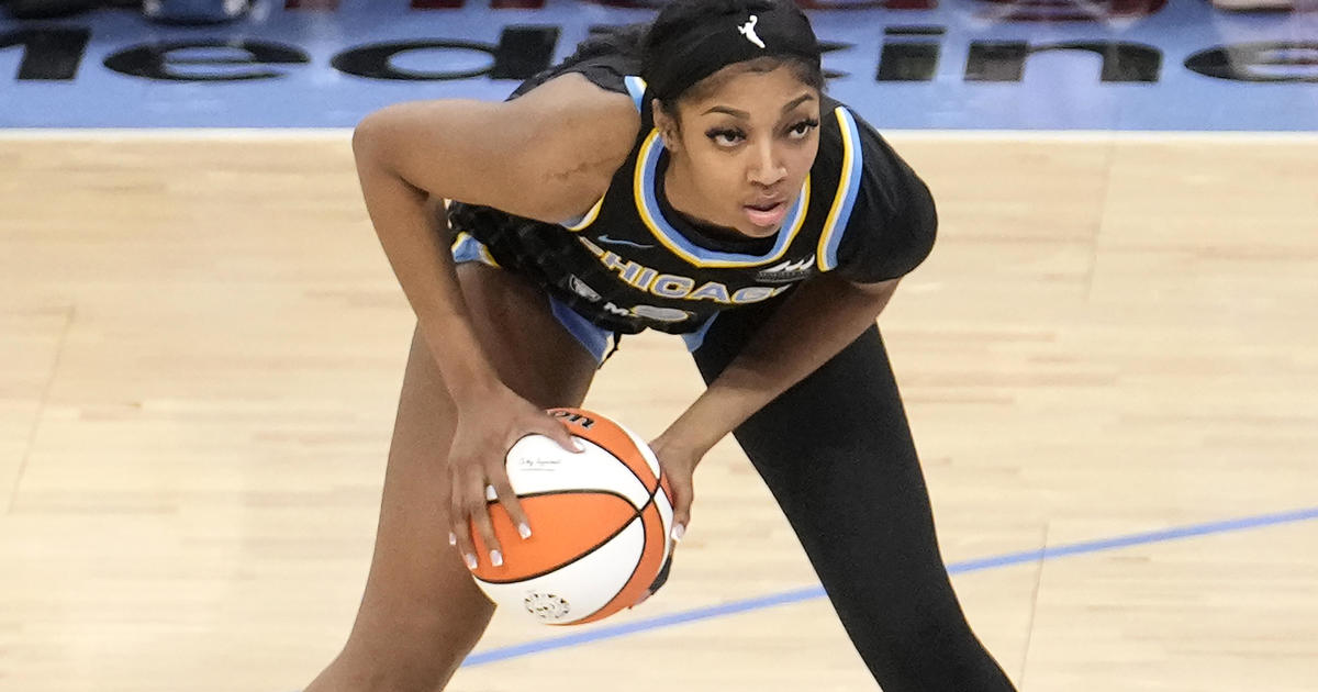 Minnesota Lynx Defeat Chicago Sky 79-74