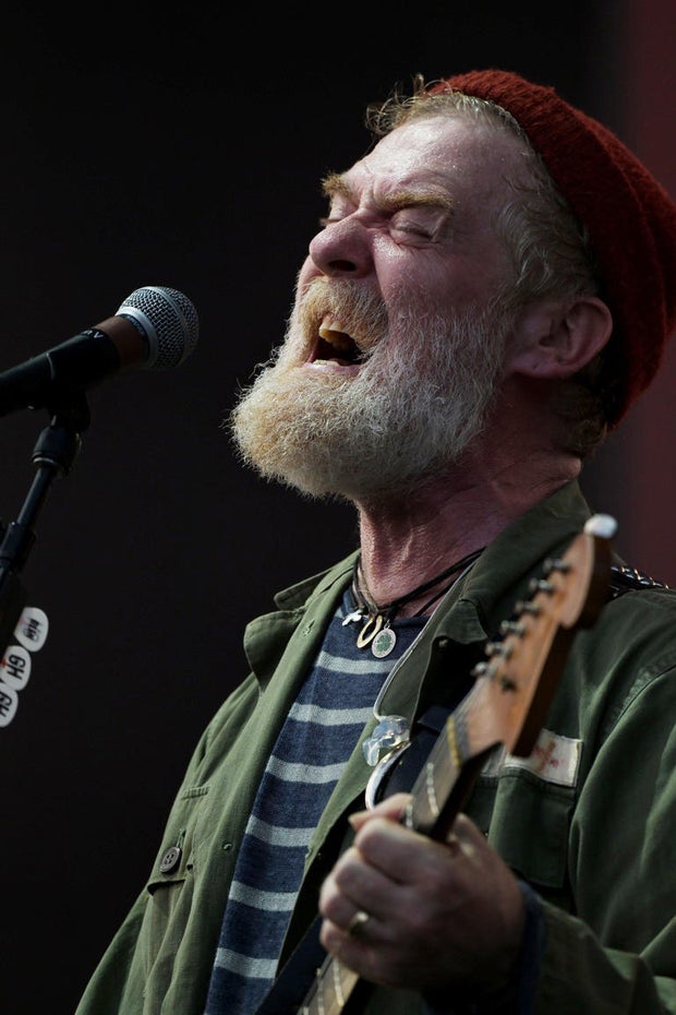 ed-spinelli-glen-hansard-01.jpg