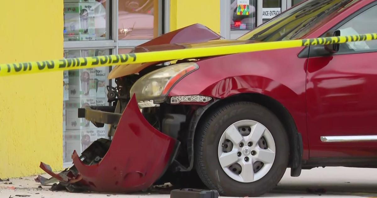 Girl, 7, struck by driver in front of Miami pharmacy