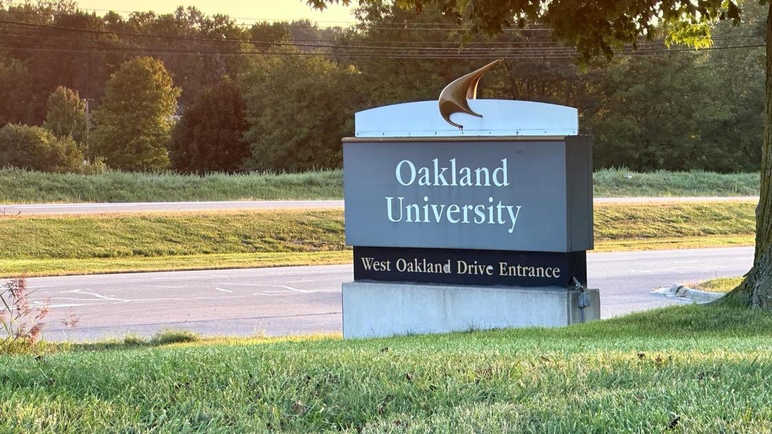 Strike looms as Oakland University and teachers union negotiate collective bargaining