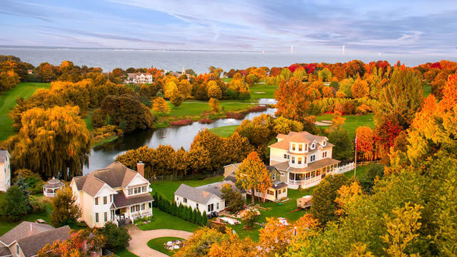 mackinac-island-fall.jpg 