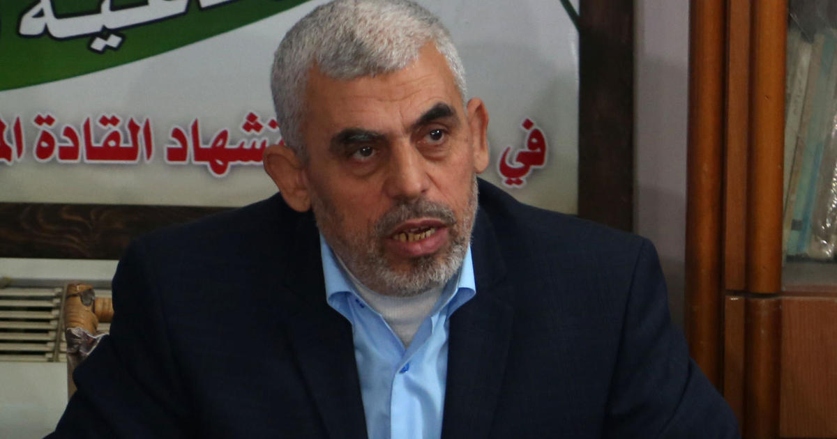 Israeli reputable says Hamas chief Yahya Sinwar can depart Gaza with circle of relatives and finish the battle if hostages freed