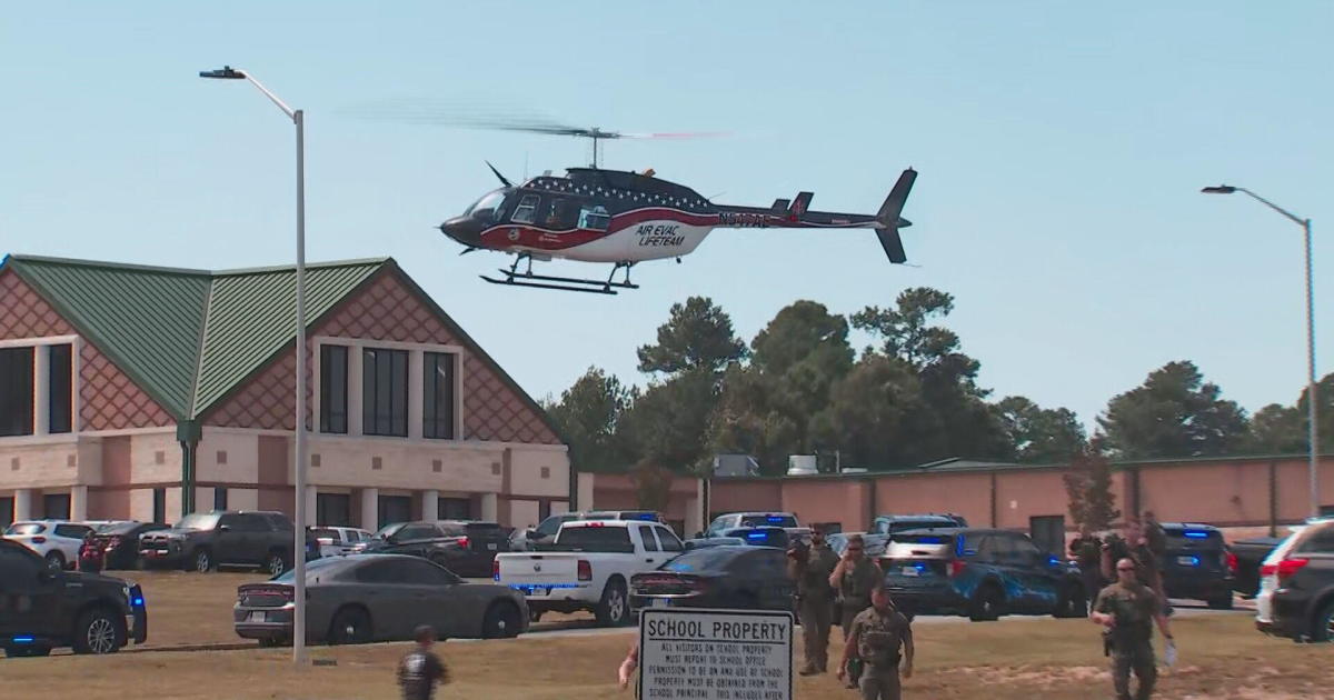 4 dead, 9 hospitalized after school shooting in Georgia; suspect in custody