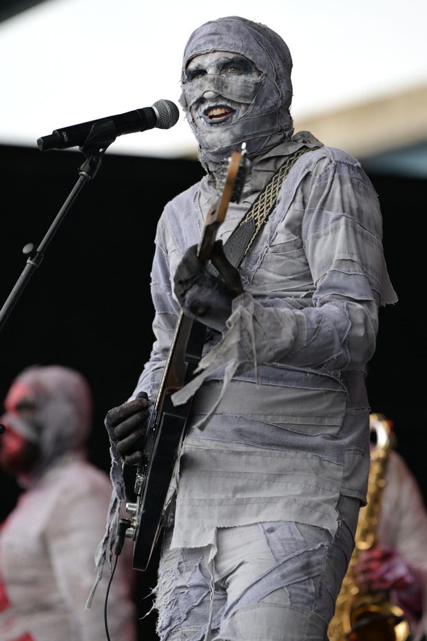 ed-spinelli-summerfest-d1-mummies.jpg