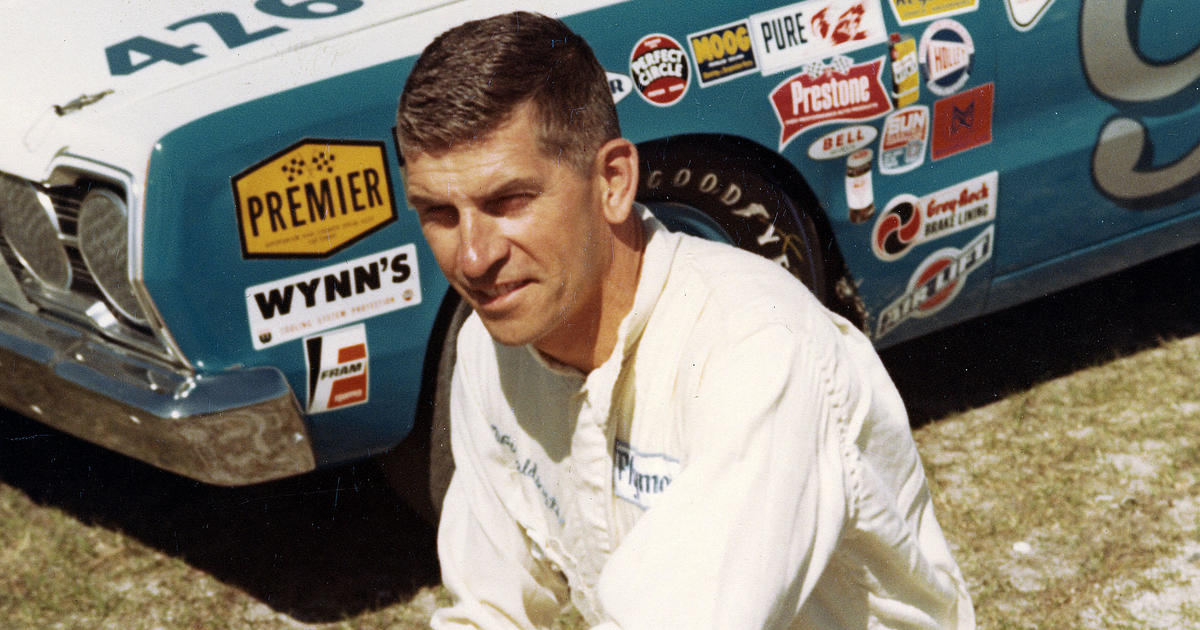 Paul Goldsmith, Indianapolis 500 and NASCAR icon, dies at 98