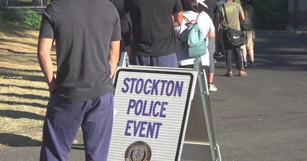Recruits attend Stockton police recruitment event