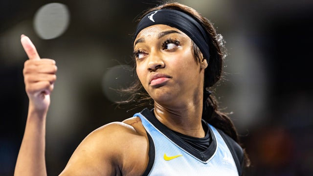 Los Angeles Sparks v Chicago Sky