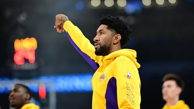 Los Angeles Lakers v Oklahoma City Thunder 
