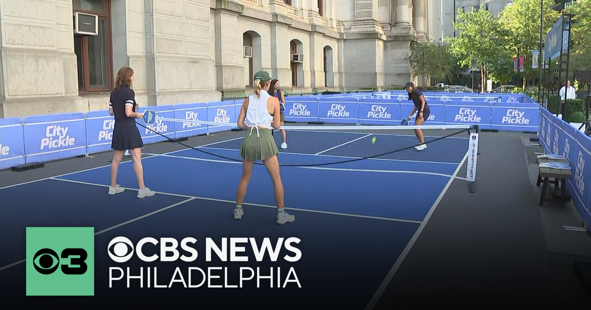 Pickleball courts now open at Dilworth Park in Center City