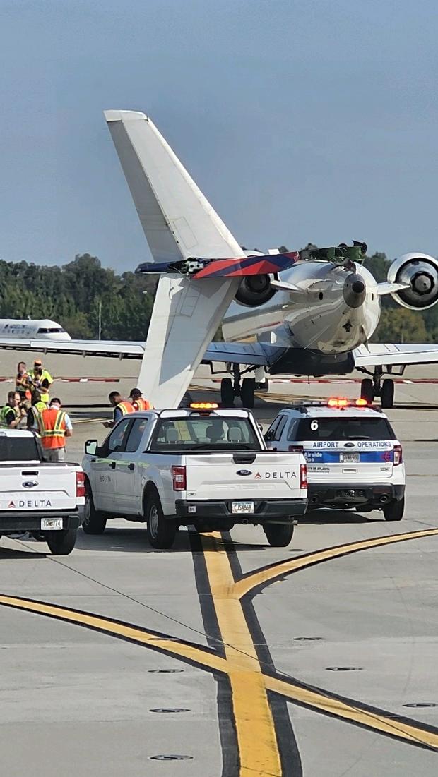 2 Delta planes collide on tarmac at Atlanta airport, FAA says