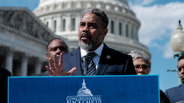 WASHINGTON, US - MARCH 29:  Rep. Steven Horsford (D-NV) and mem 