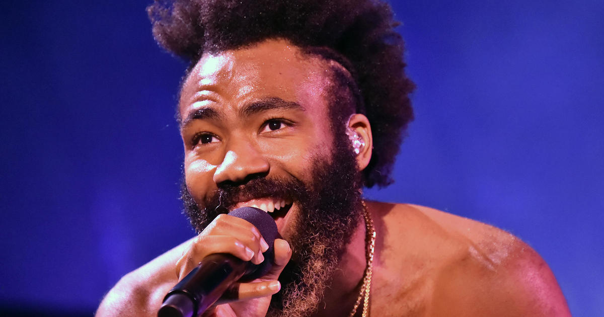 Childish Gambino postpones