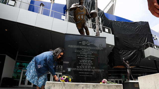 Fans visit Jerry West Statue after passing 