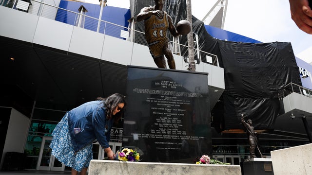 Fans visit Jerry West Statue after passing