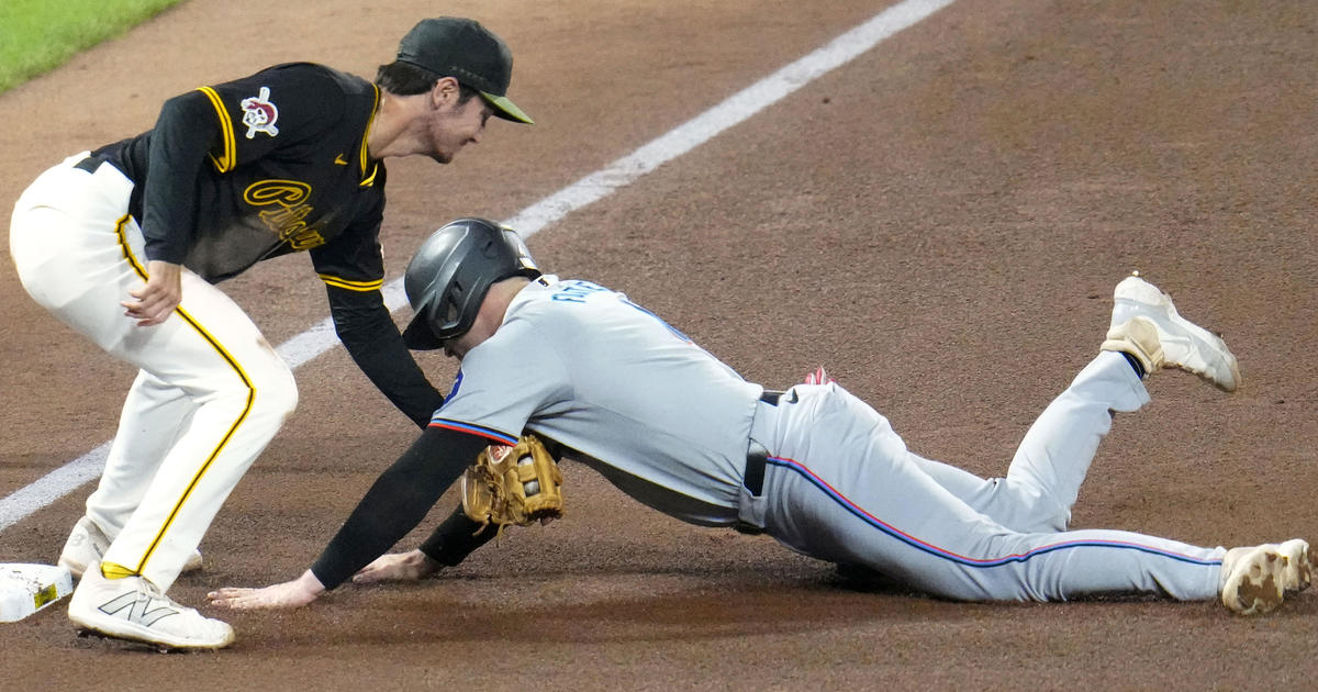 Pirates edge Marlins 3-2