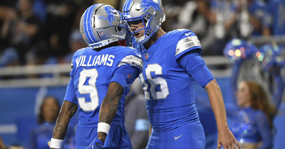 Lions Host Buccaneers in Week 2 Matchup