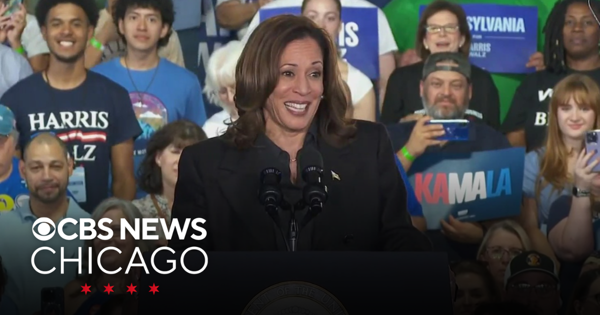 Harris, Trump continue their campaigns in battleground states - CBS Chicago