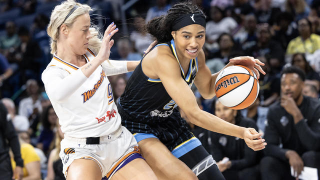 Phoenix Mercury v Chicago Sky 