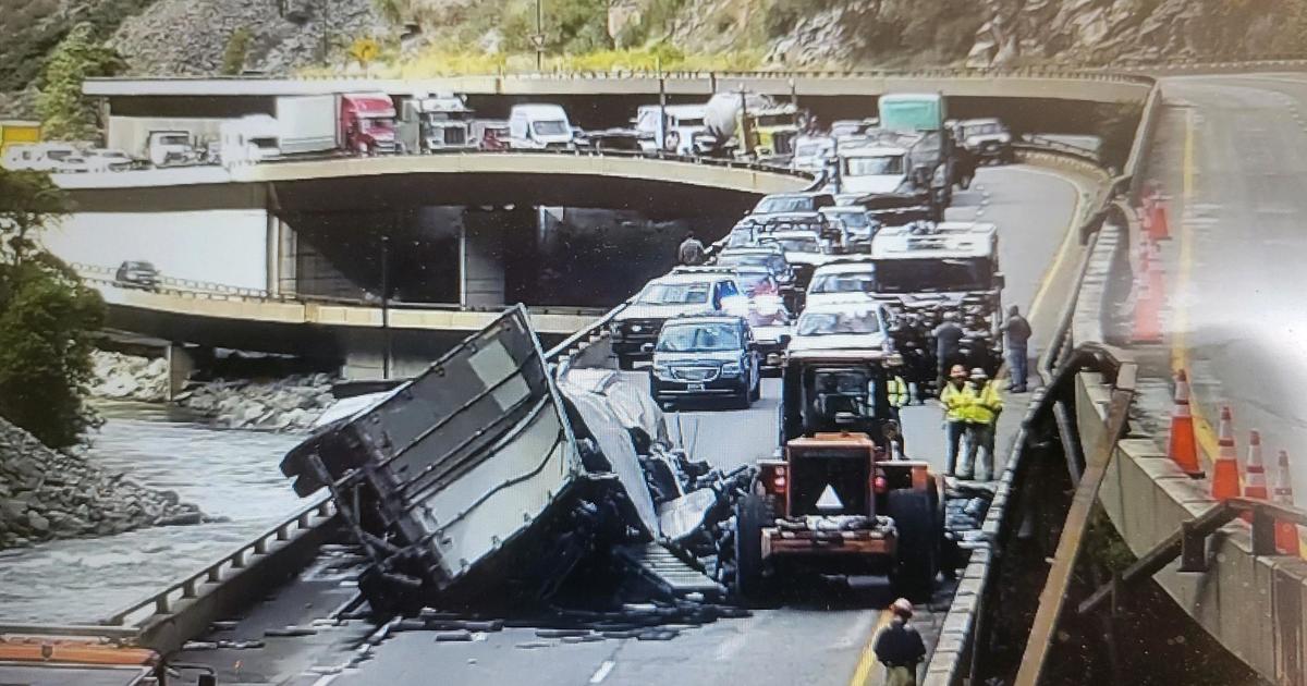 Interstate 70 eastbound near western Colorado closed after tractor-trailer accident and oil spill