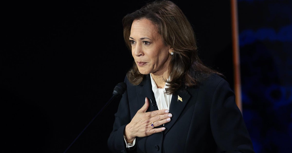 Kamala Harris doing interview with National Association of Black Journalists