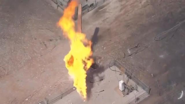 cbsn-fusion-pipeline-explosion-injured-at-least-four-fire-continues-to-burn-thumbnail.jpg 