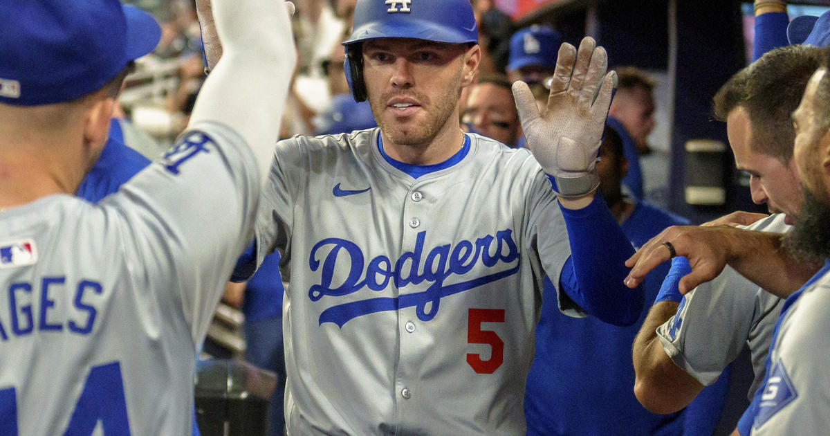 Freeman’s 3-run home run helps Dodgers to 9-0 win over Braves