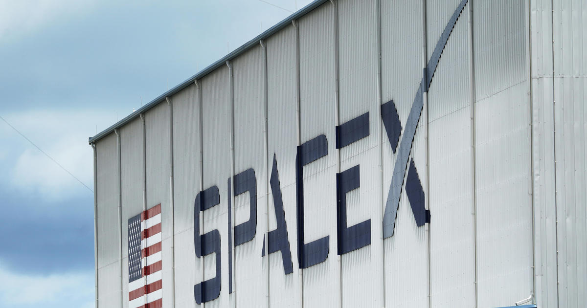 FAA wants to fine SpaceX 3,000 for alleged safety violations during 2 Florida launches