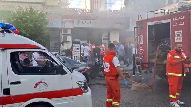 lebanon-explosion-mobile-shop.jpg 