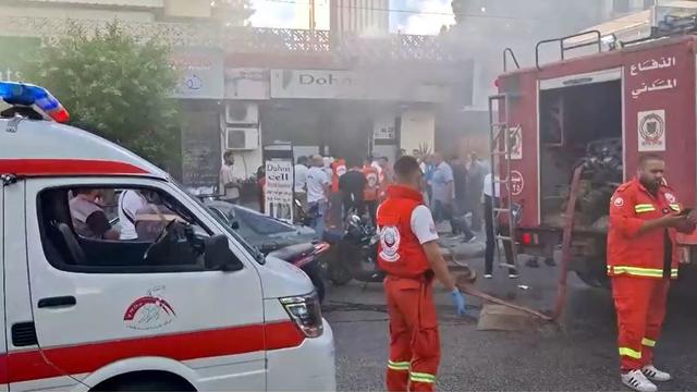 lebanon-explosion-mobile-shop.jpg 