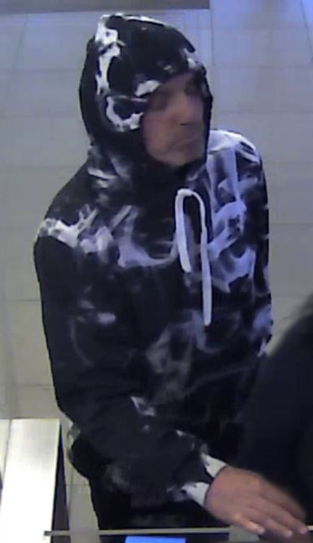 loop-bank-robber.png 