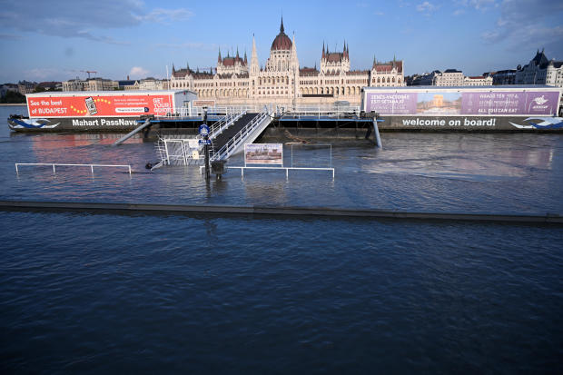 HUNGARY-WEATHER-FLOOD 