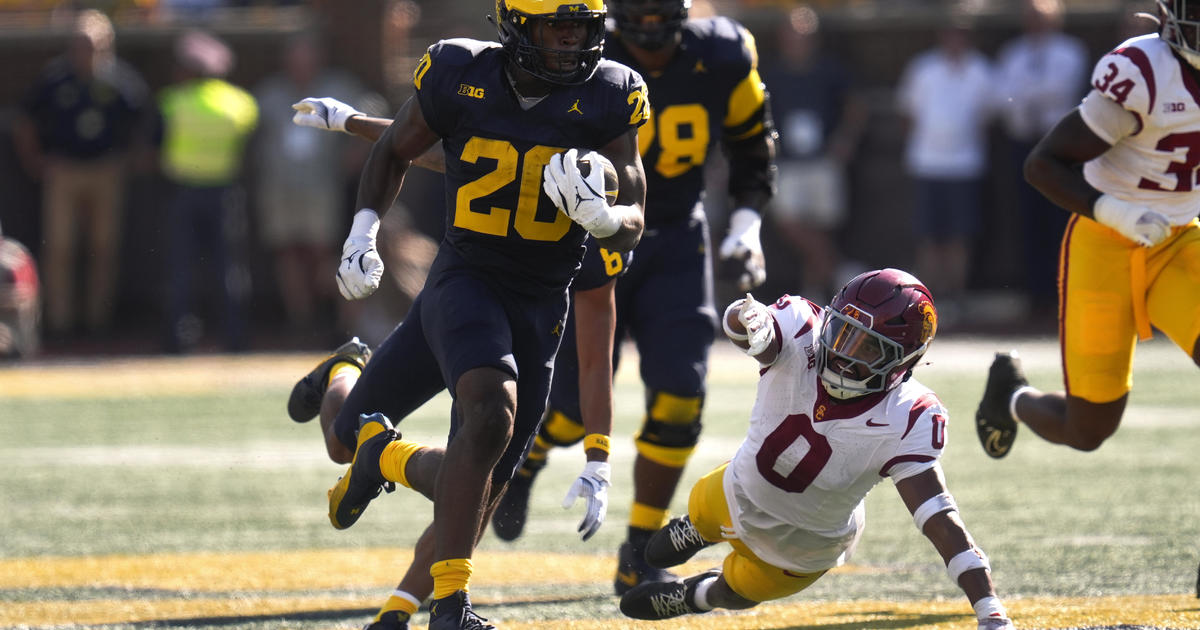 Mullings’ late TD lifts No. 18 Michigan to 27-24 win over No. 11 USC