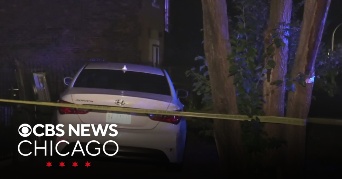 Boy, 16, killed in Little Village shooting