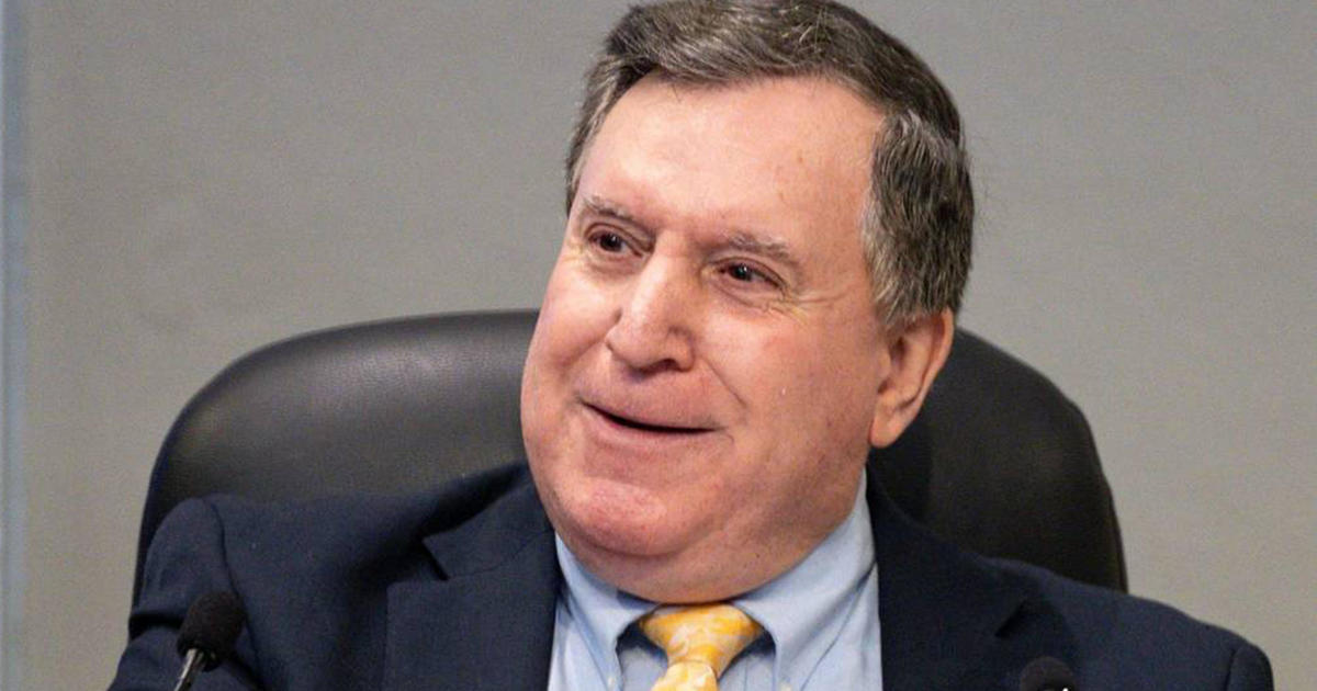 Judge dismisses lawsuit that sought to remove Miami commissioner Carollo from office