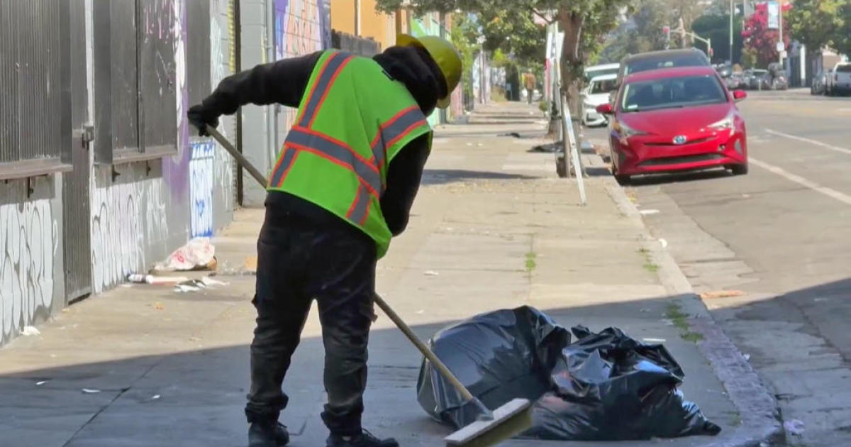 City of Oakland crews complete first phase of cleanup of MLK Way encampment