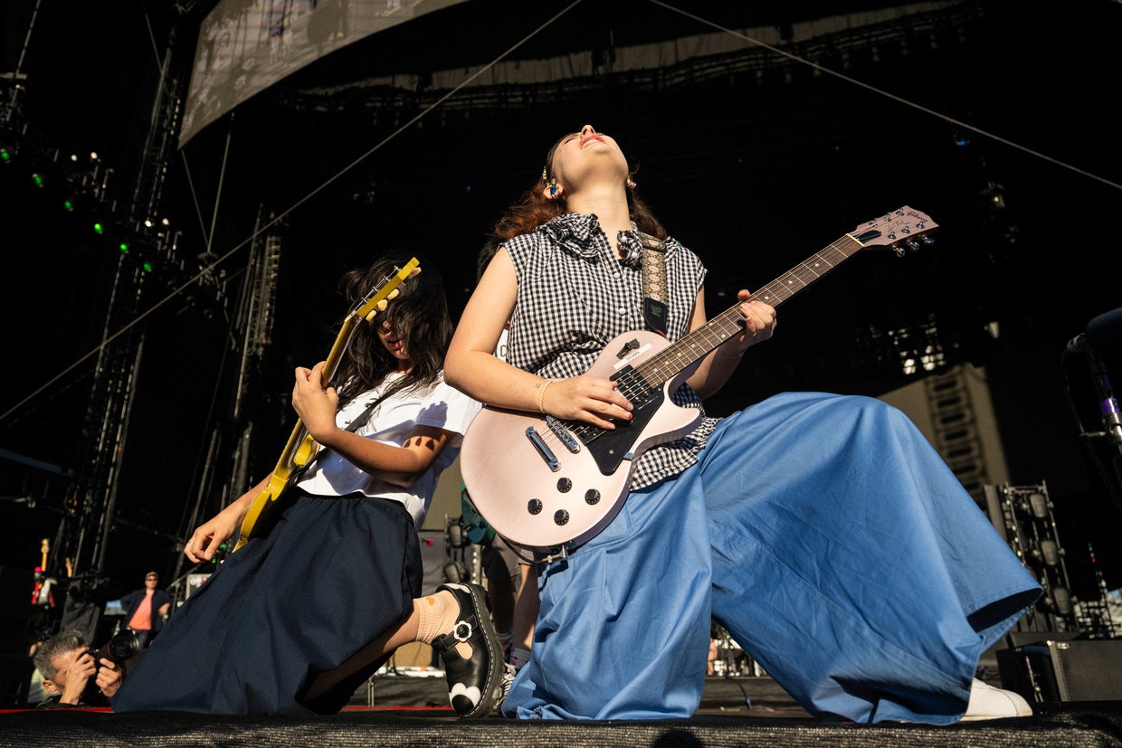 The Linda Lindas at Oracle Park