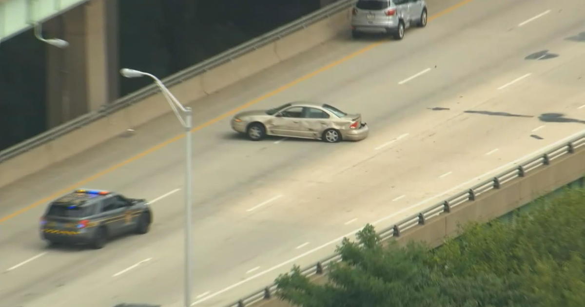 I-95 north closed due multi-vehicle crash near Girard Point Bridge, police investigating