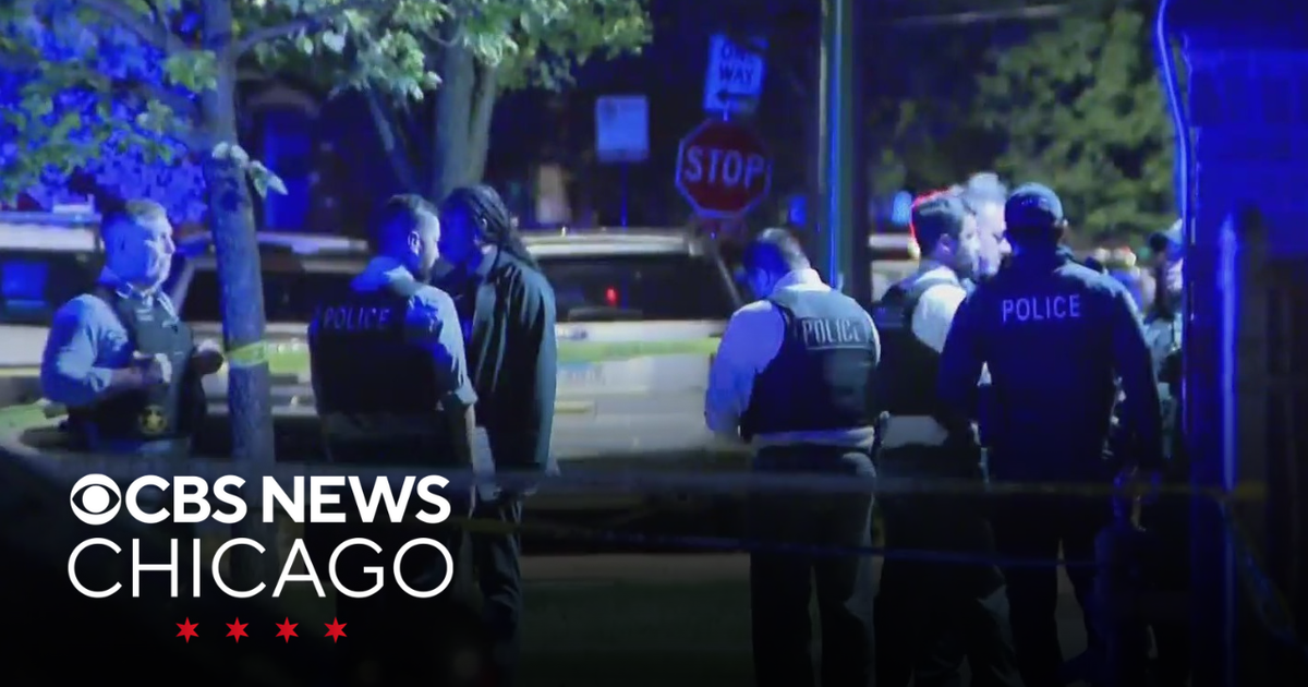 Girl, 2, shot and wounded on Chicago's Southwest Side - CBS Chicago