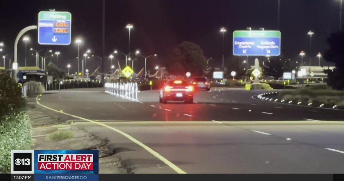 SMF hourly lot closes for construction of new parking garage