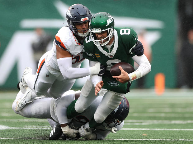 Denver Broncos v New York Jets 