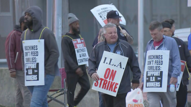 Dockworkers picketing at the Packer Avenue Marine Terminal, Oct. 1, 2024 