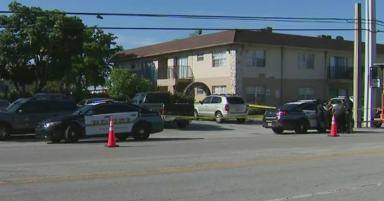 Woman stabbed man who she claims was trying to rob her, Lauderhill police say