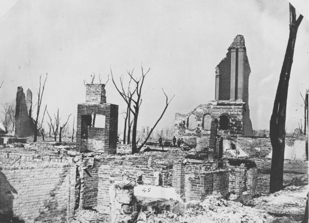 Ruins Of The Chicago Historical Society Building After Fire 