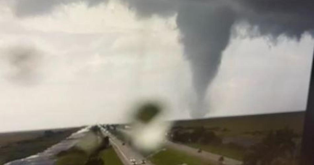 Tornado confirmed along Alligator Alley in western Broward County