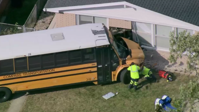 skokie-school-bus-crash.png 