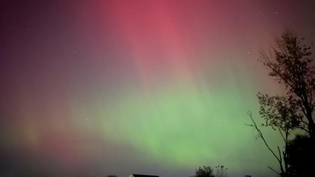 Stunning photos show northern lights across Western Pennsylvania 