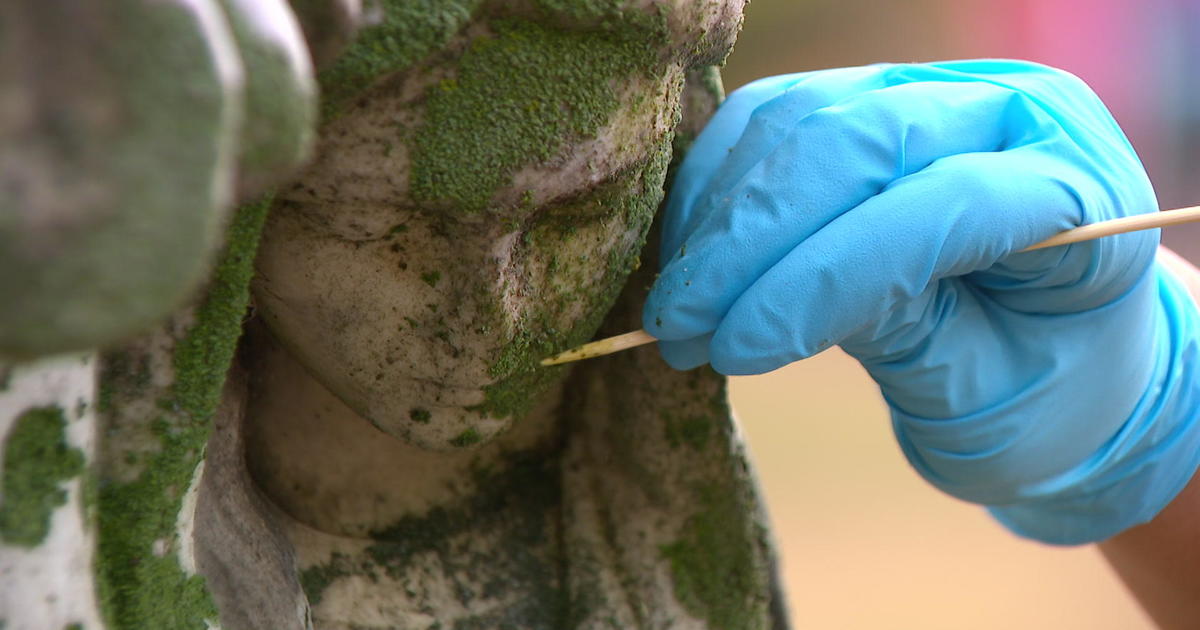 Veterans restore headstones at Minneapolis’ oldest cemetery